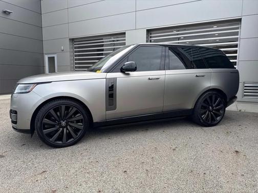 2023 Land Rover Range Rover SV