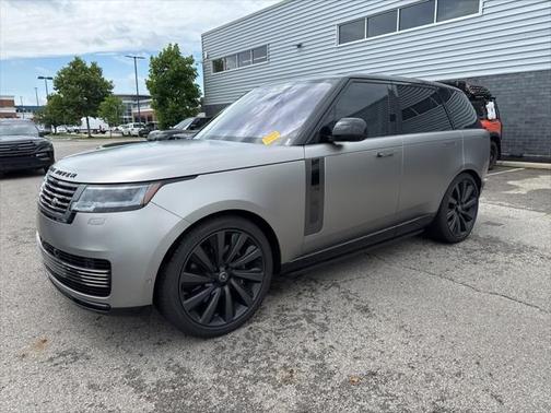 2023 Land Rover Range Rover SV