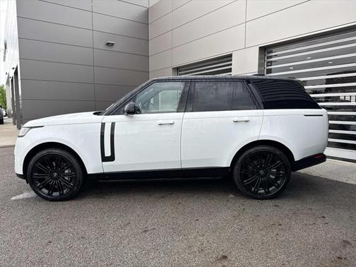 2025 Land Rover Range Rover P400 SE