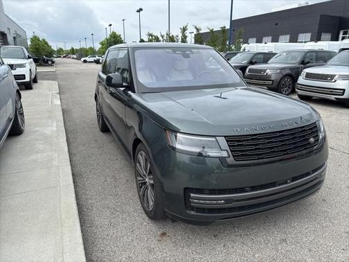 2023 Land Rover Range Rover P530 SE
