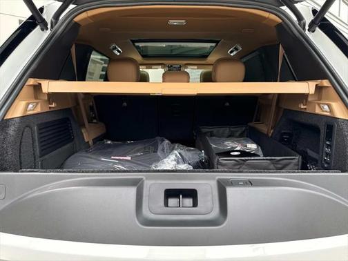 2025 Land Rover Range Rover P400 SE 7 Seat