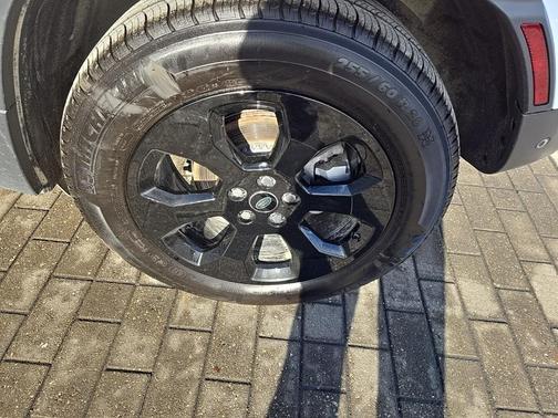 2023 Land Rover Defender 110 S