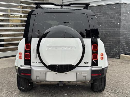 2023 Land Rover Defender 110 S