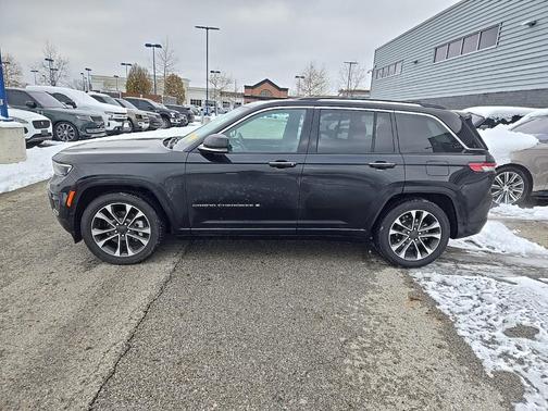 2023 Jeep Grand Cherokee Overland