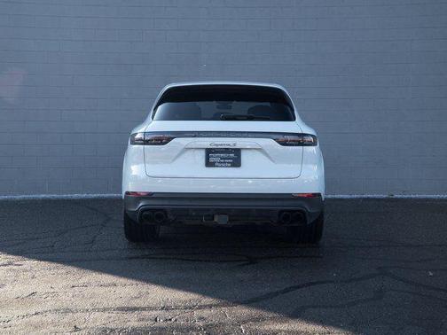 Carrara White Metallic 2023 Porsche Cayenne S