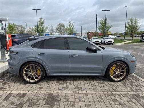 2024 Porsche Cayenne Turbo GT