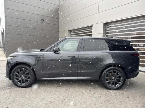 2023 Land Rover Range Rover Sport SE