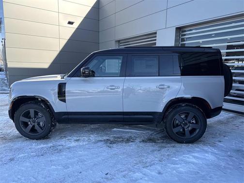 2026 Land Rover Defender X-Dynamic SE