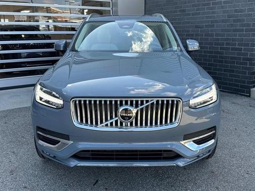 2023 Volvo XC90 B6 Ultimate 6-Seater
