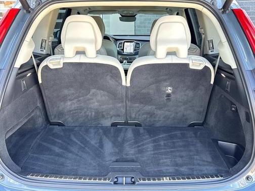 2023 Volvo XC90 B6 Ultimate 6-Seater