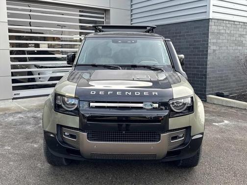 2025 Land Rover Defender 110 P400 X