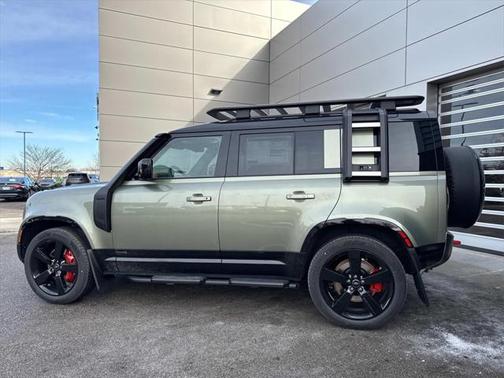 2025 Land Rover Defender 110 P400 X