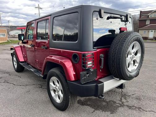 2013 Jeep Wrangler Unlimited Sahara