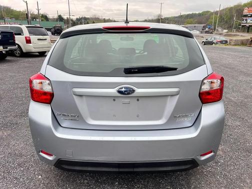 Ice Silver Metallic 2014 Subaru Impreza 2.0i Premium