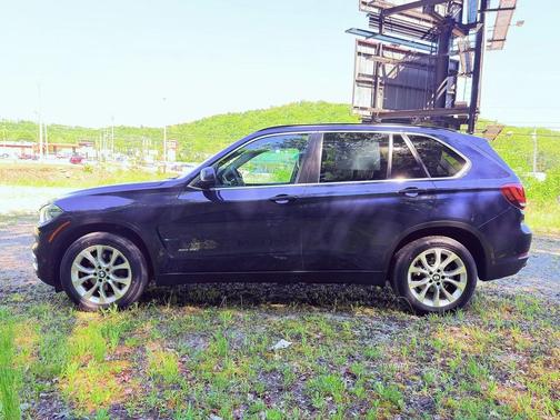 Imperial Blue Metallic 2016 BMW X5 xDrive35i