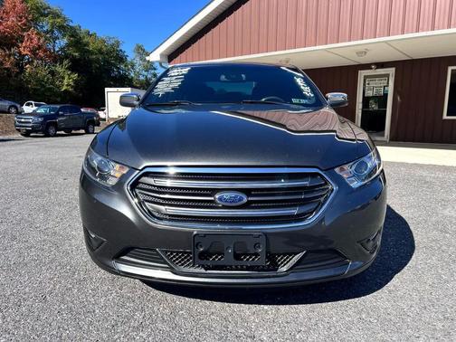 2018 Ford Taurus Limited