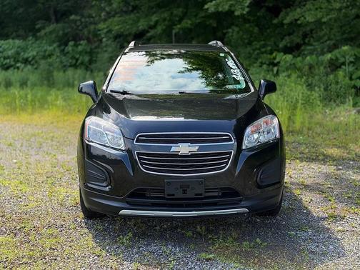 BLACK METALLIC 2016 Chevrolet Trax LT