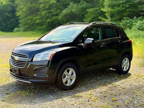 BLACK METALLIC 2016 Chevrolet Trax LT