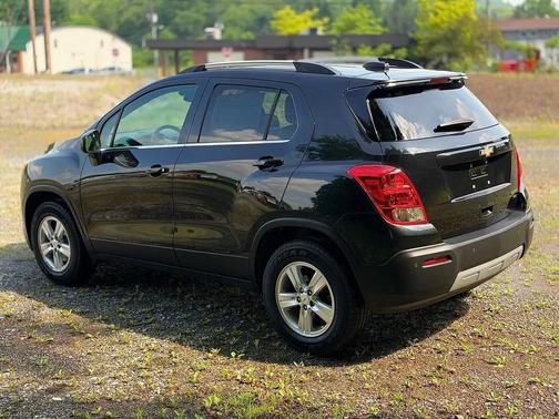 BLACK METALLIC 2016 Chevrolet Trax LT