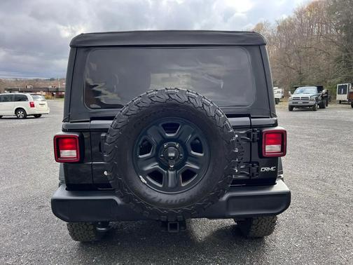 2018 Jeep Wrangler Sport