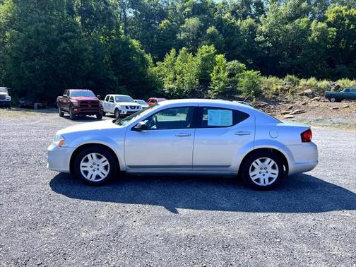 2012 Dodge Avenger SE
