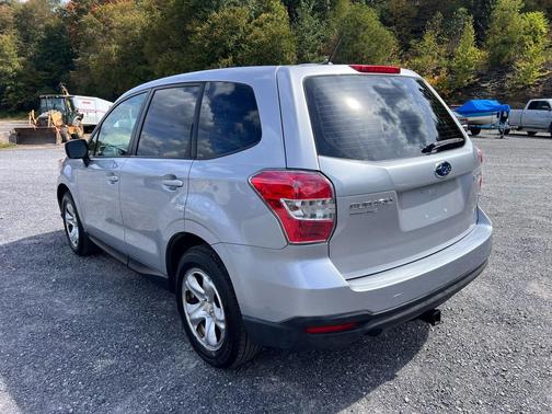 2014 Subaru Forester 2.5i