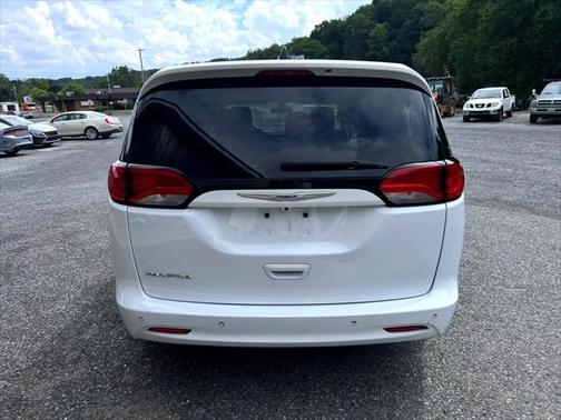 2018 Chrysler Pacifica L