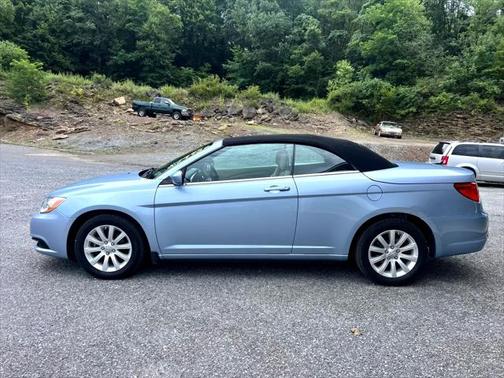 2012 Chrysler 200 Touring