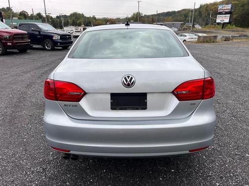 2014 Volkswagen Jetta Auto SE w/Connectivity