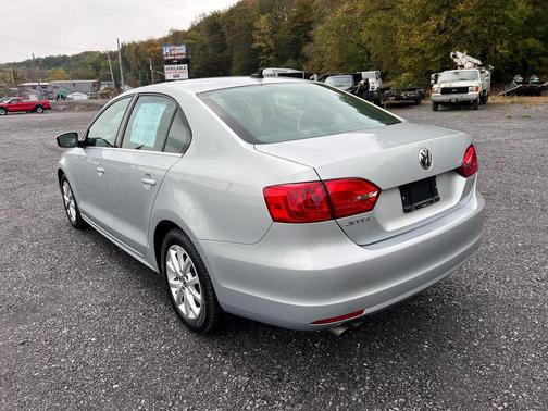 2014 Volkswagen Jetta Auto SE w/Connectivity