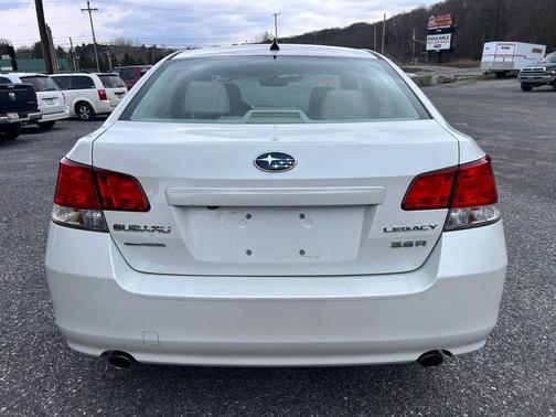 WHITE 2012 Subaru Legacy Limited