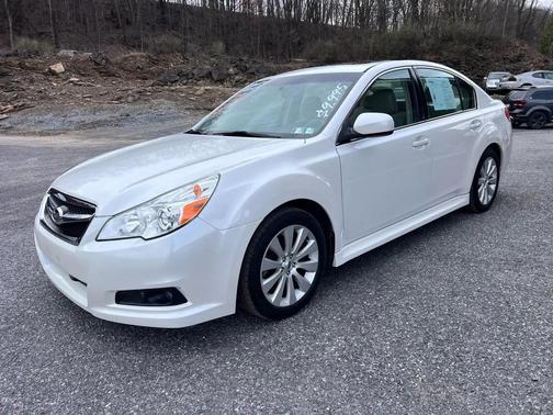WHITE 2012 Subaru Legacy Limited