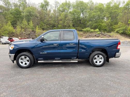Patriot Blue Pearlcoat 2019 RAM 1500 Big Horn