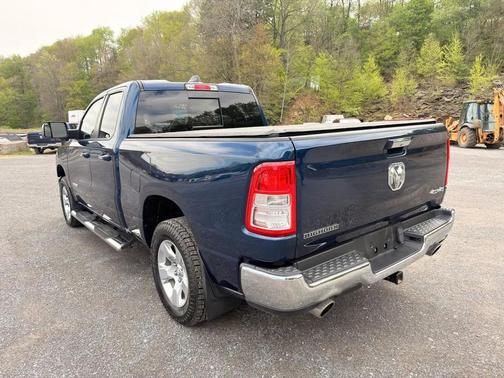 Patriot Blue Pearlcoat 2019 RAM 1500 Big Horn