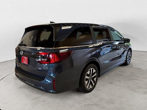 Still Night Pearl 2026 Honda Odyssey EX-L