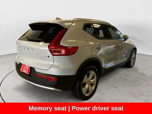 2020 Volvo XC40 T5 Momentum