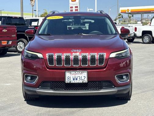 Velvet Red Pearlcoat 2019 Jeep Cherokee Limited