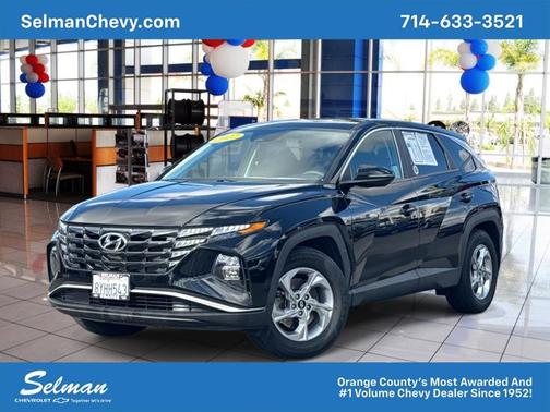 2022 Hyundai TUCSON SE