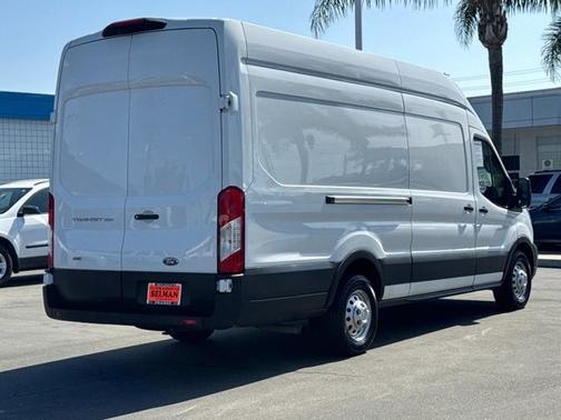 2023 Ford Transit-250