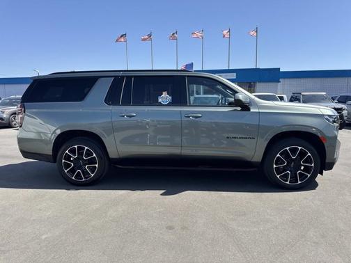 Silver Sage Metallic 2024 Chevrolet Suburban RST