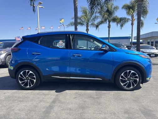 Bright Blue Metallic 2023 Chevrolet Bolt EUV Premier