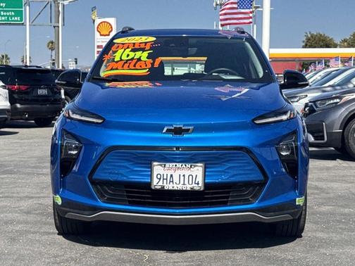 Bright Blue Metallic 2023 Chevrolet Bolt EUV Premier