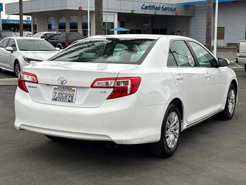 2014 Toyota Camry LE