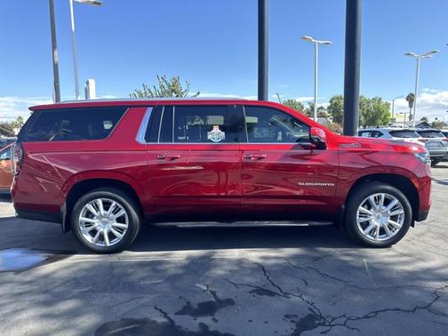 2021 Chevrolet Suburban High Country
