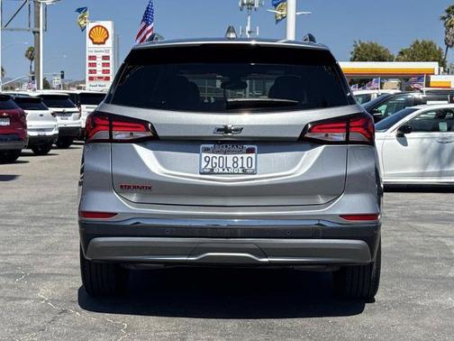 Sterling Gray Metallic 2023 Chevrolet Equinox Premier