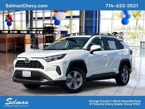 Ice Cap 2023 Toyota RAV4 XLE