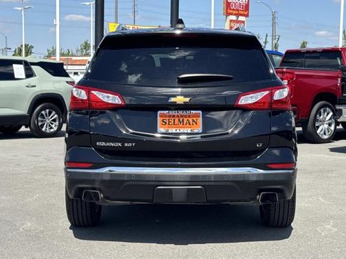 Mosaic Black Metallic 2020 Chevrolet Equinox 2LT
