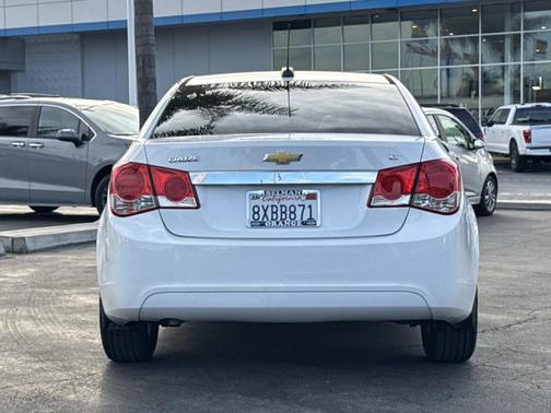 2015 Chevrolet Cruze 1LT