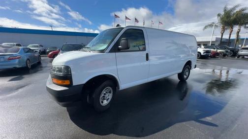 2023 Chevrolet Express 2500