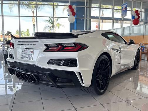 2025 Chevrolet Corvette 1LZ